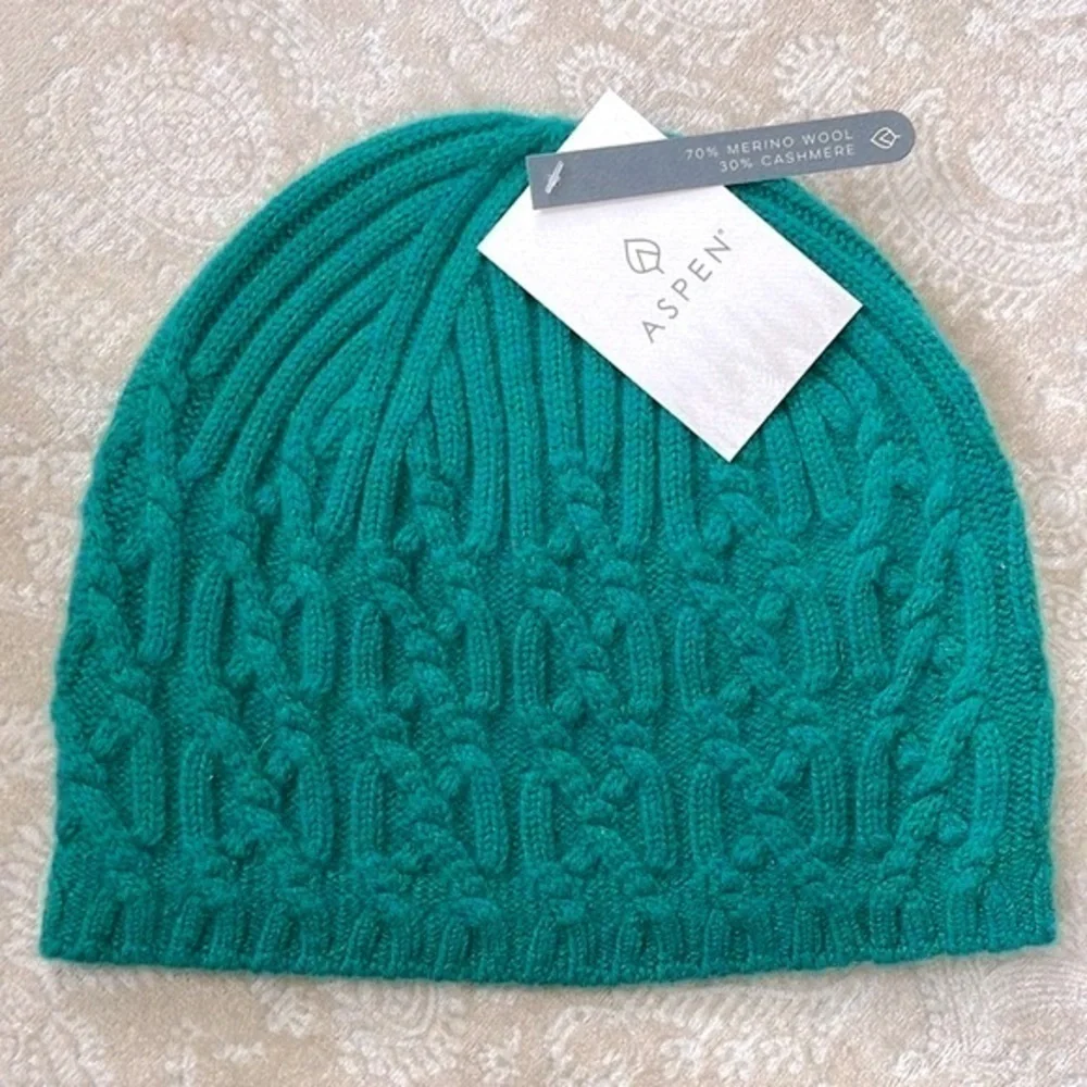 Brand New Aspen Merino Wool & Cashmere Rib Knit Beanie Cap Winter Hat.